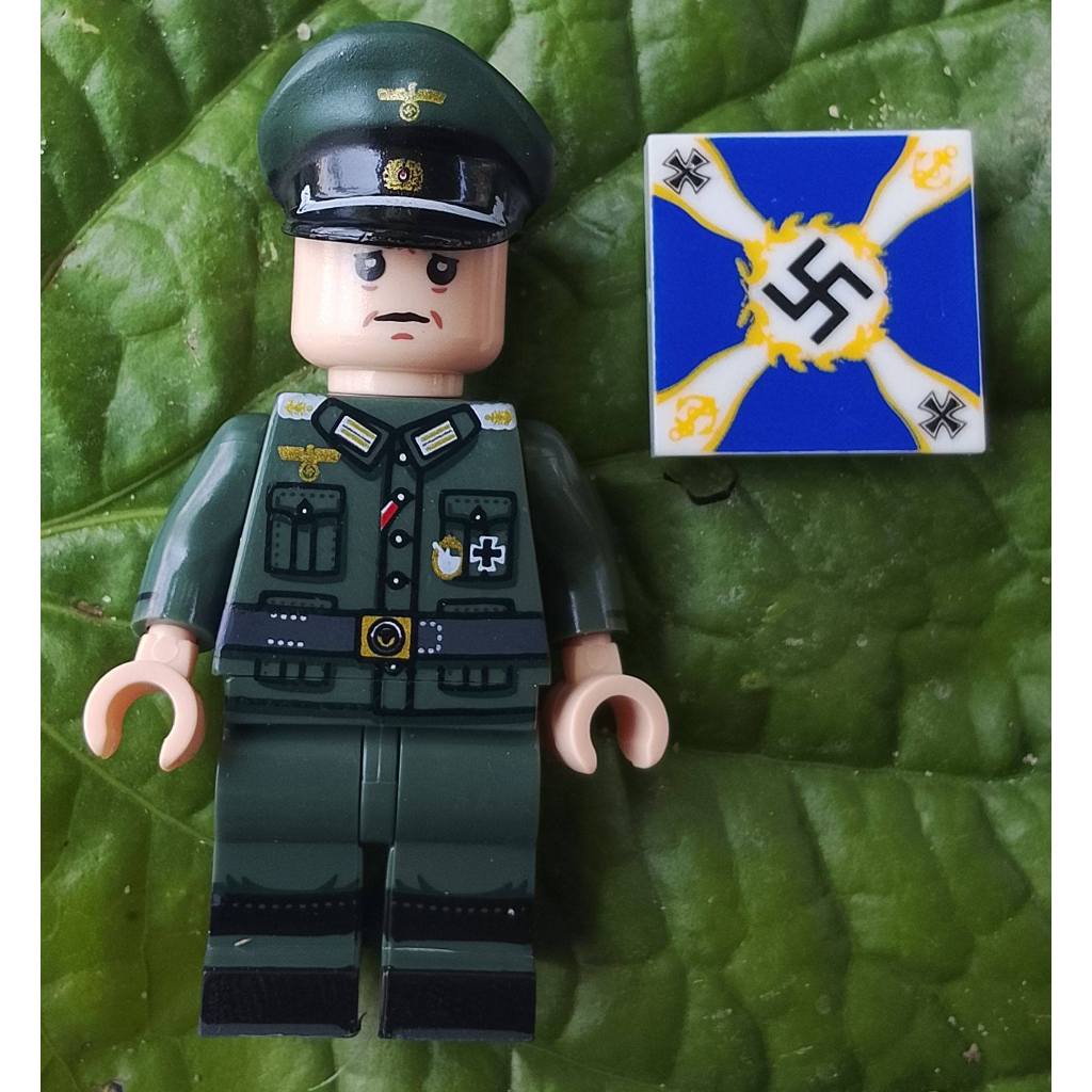 WW2 German Coastal Defence Commander พร้อมธง