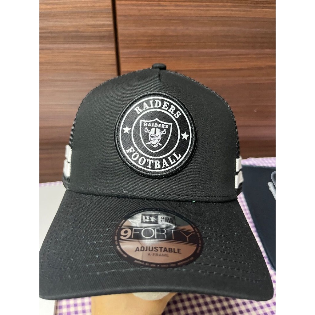 NE Trucker LA Raiders Dual Stripe สีดําเบสบอลหมวกปรับ Snapback