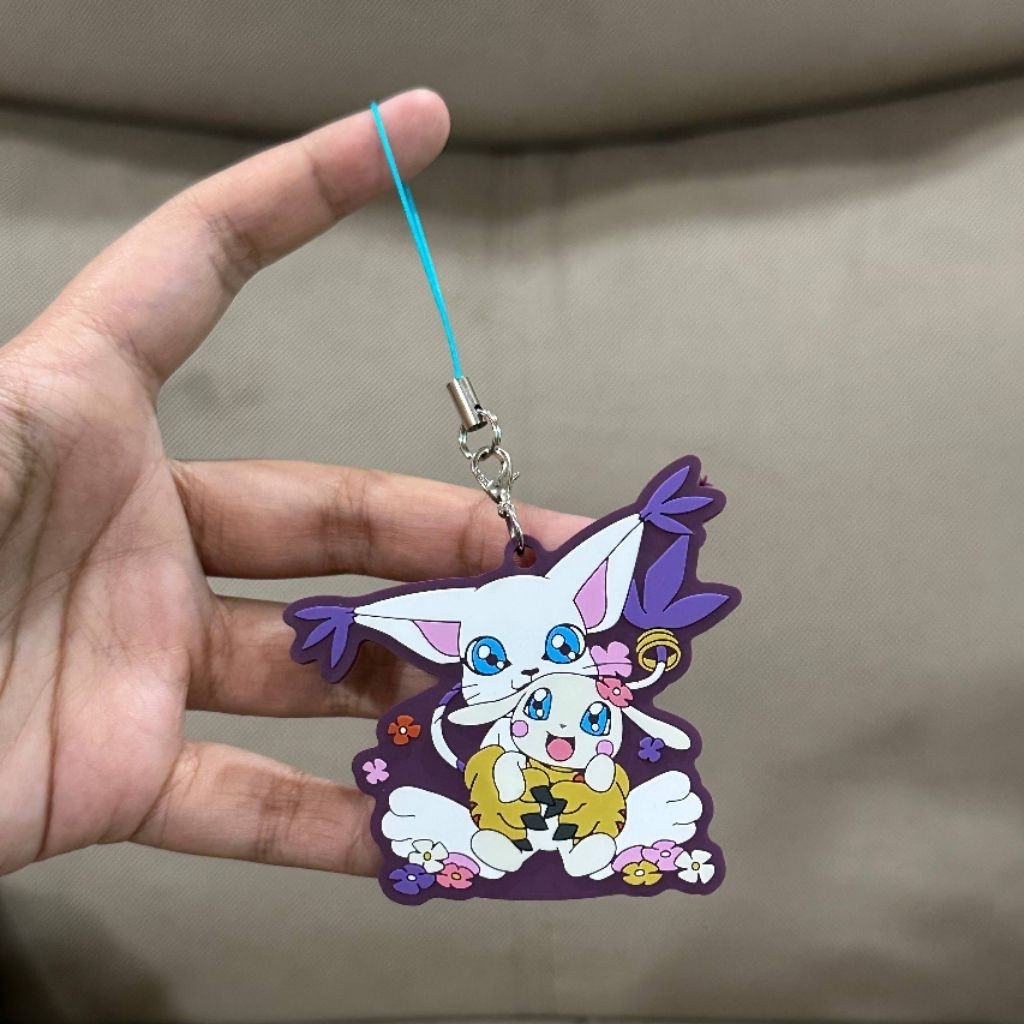 พวงกุญแจยาง Digimon Gatomon และ Salamon