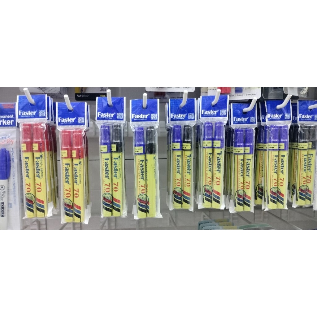 เครื่องเขียน Permanently Maker Pen 70