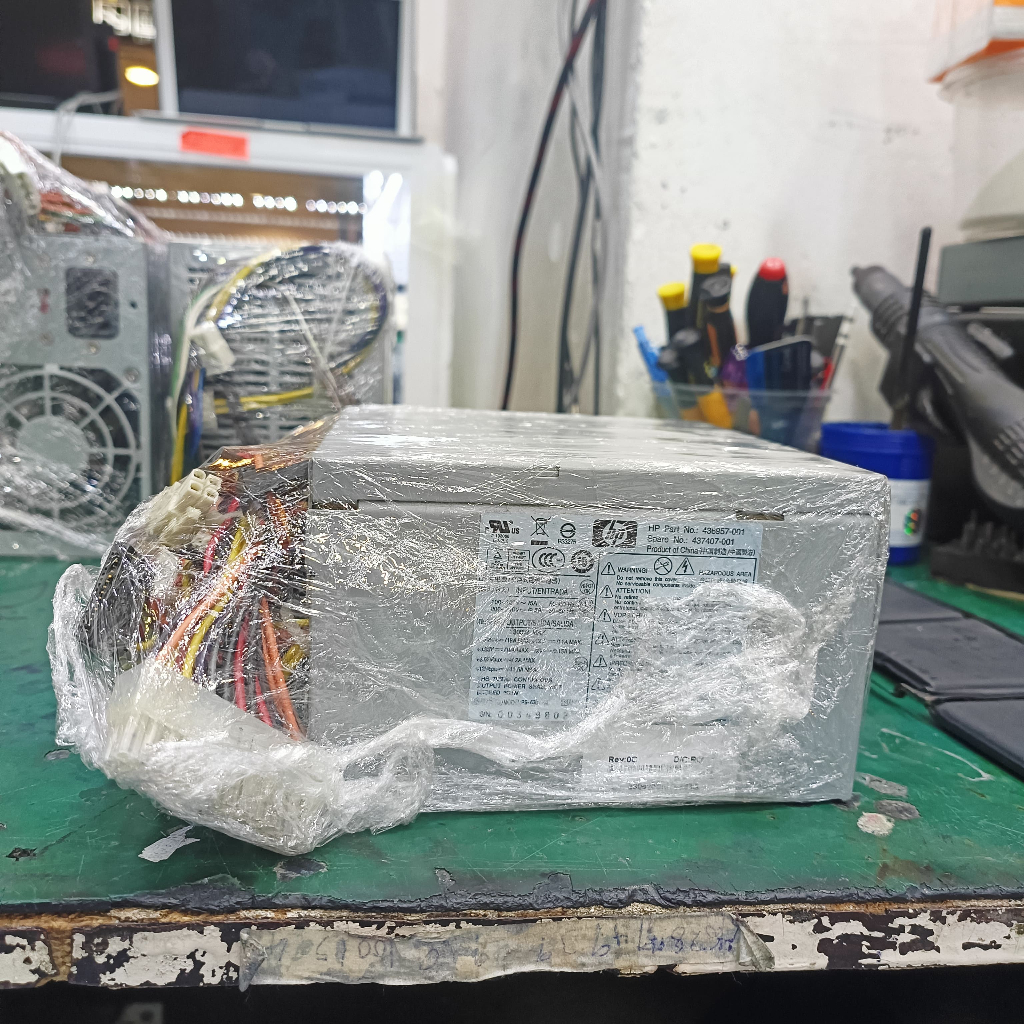 หน่วยจ่ายไฟ HP 300-Watt สําหรับ HP Micro Tower (MT)