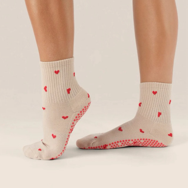 MoveActive - ถุงเท้าพิลาทิส - move active - Grip Socks - Hearts Red