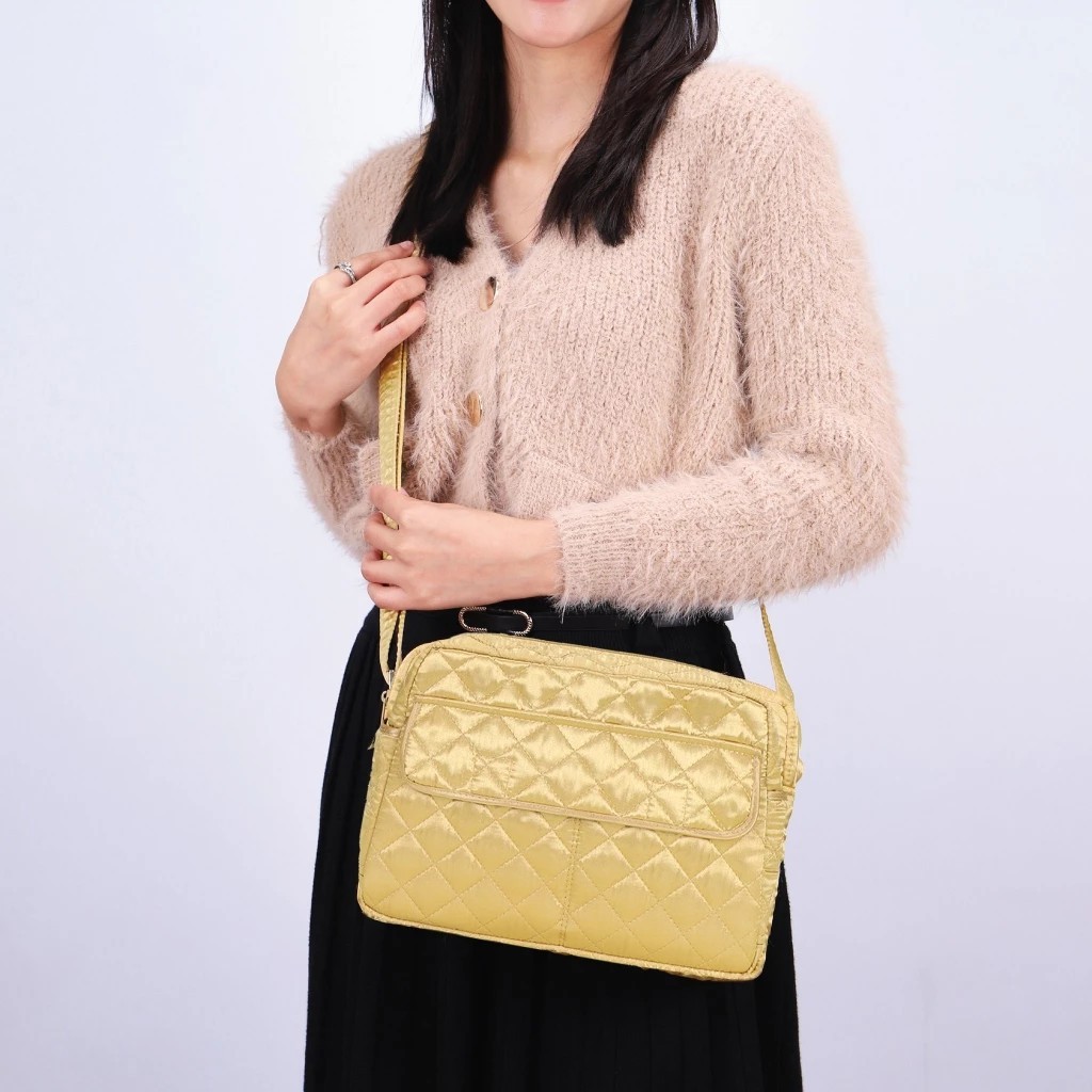Limited Collection NaRaYa Be Simple Handbag with Naraya packing