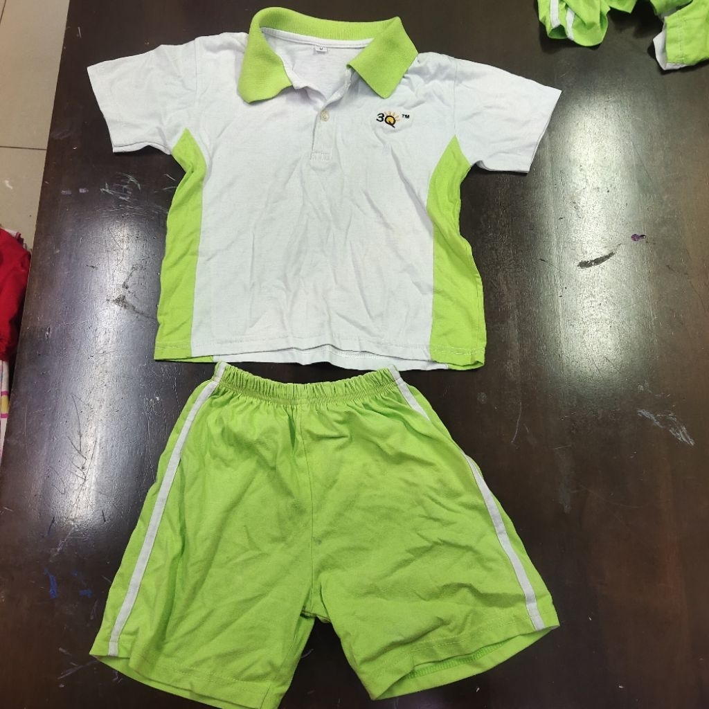 ชุดกีฬา 3Q Junior School (มือสอง**) (M size)