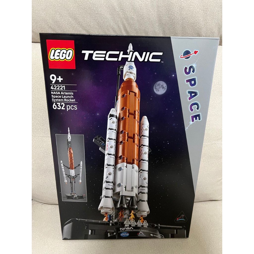 [READY STOCK]  LEGO 42221 TECHNIC NASA Artemis Space Launch System Rocket