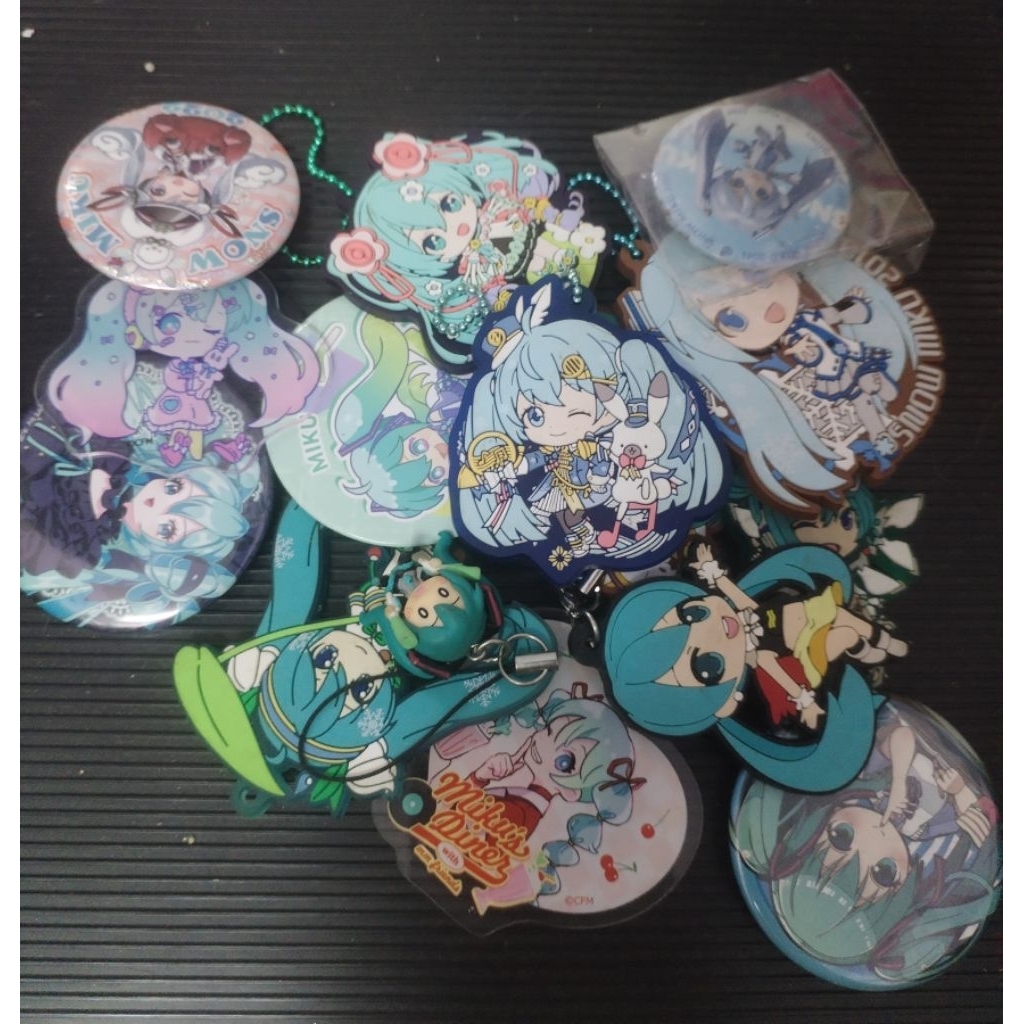 (CLEARANCE) ป้าย Vocaloid Hatsune Miku และพวงกุญแจ