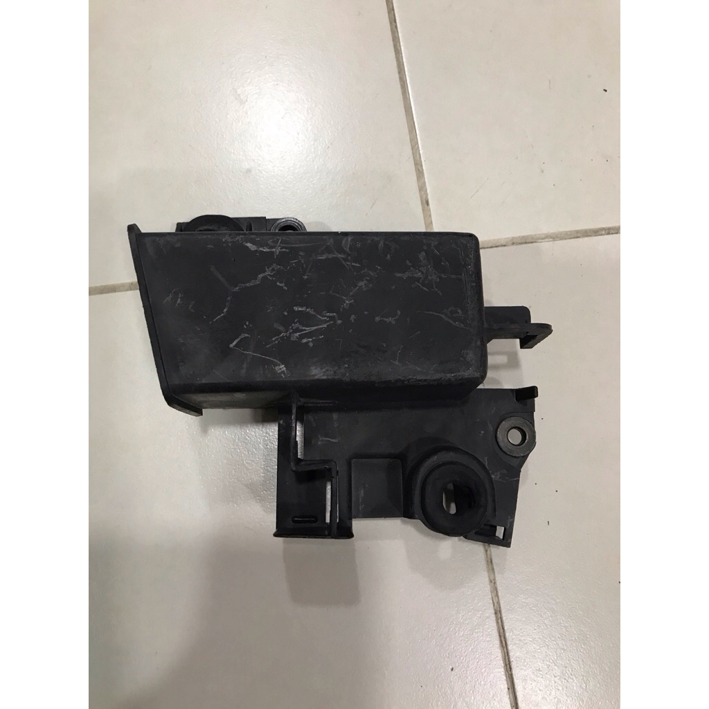 HONDA CBX750 COVER กล่องเก็บเครื่องมือ