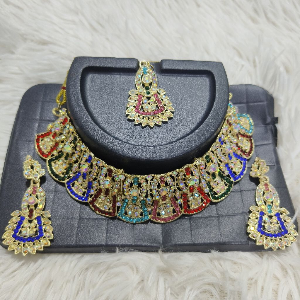 Mix Grand Bollywood Chocker Set