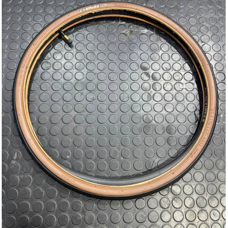 COMPASS Tire 20x1 3/8 37-451 Brown Tan Wall + Inner Tube AV Valve 451 Folding Bike Tyre P1160-03