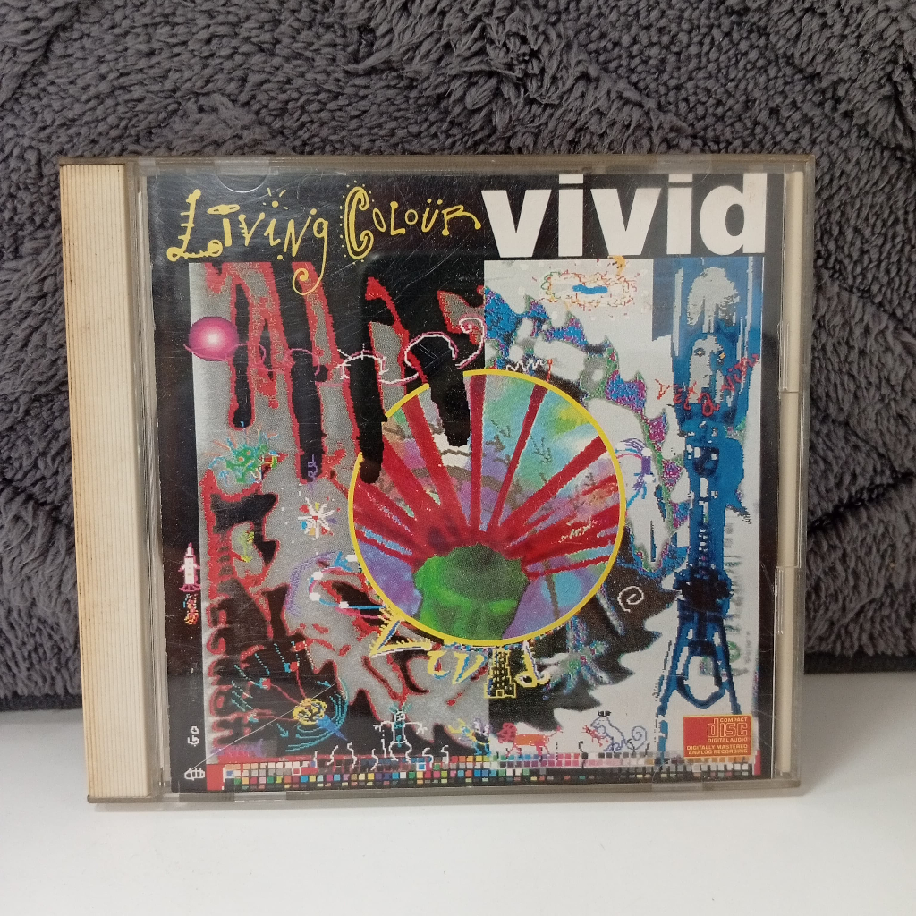 K23-5 CD TERPAKAI [ LIVING COLOUR - VIVID ] ซีดีมือสอง K23-5