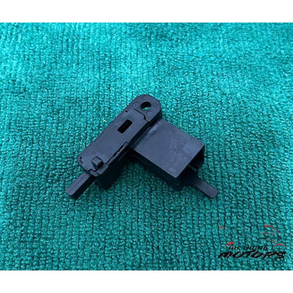 Yamaha R15/ R25 Switch LH Lever/ Clutch Switch LH Yamaha - 5BP-H2917-00