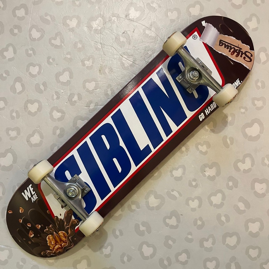 SIBLING - Snickers สเก็ตบอร์ดครบชุด