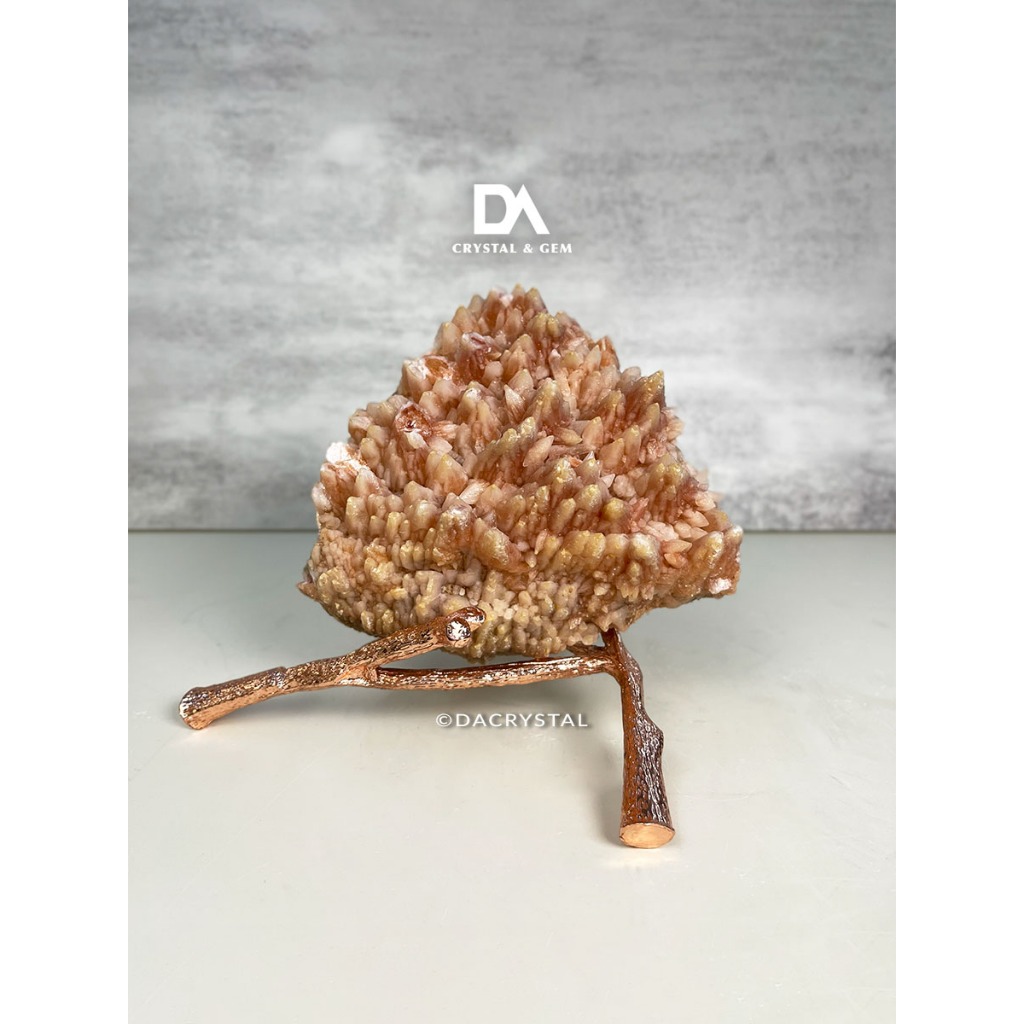 DA CRYSTAL GEODE PILLAR จอแสดงผลคริสตัลคริสตัล (A4)