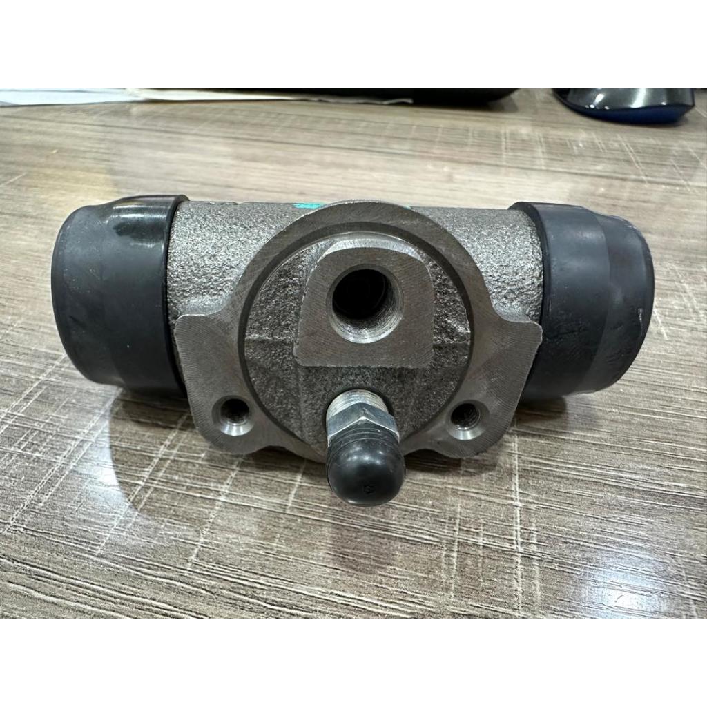 ปั๊มคลัตช์เบรก TOYOTA CRUISER HZJ80 - 47550-60120-YR