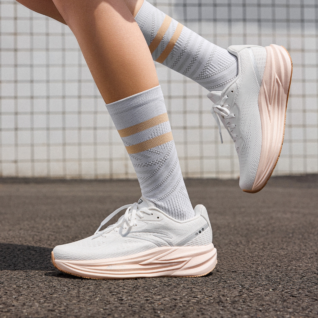 รองเท้าวิ่ง ANTA Women PG7 Ultra Champion 4 1225C5562A-3 - สีขาว/เงิน (Kasut Sukan)