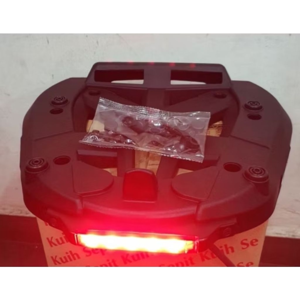 GIVI Box Papan Base Plate Tapak Box Givi M5M & M7M สําหรับ MONOCK J HEAVUDTY RACK