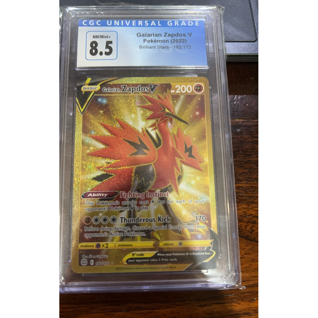 Pokemon Tcg - Galarian Zapdos V secret gold การ์ดเกรด CGC 8.5