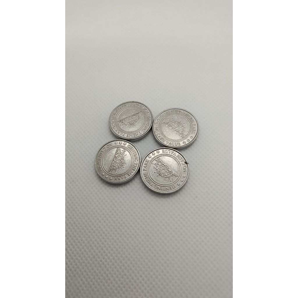 Vintage Genting Theme Park Token x( 4 เหรียญ)