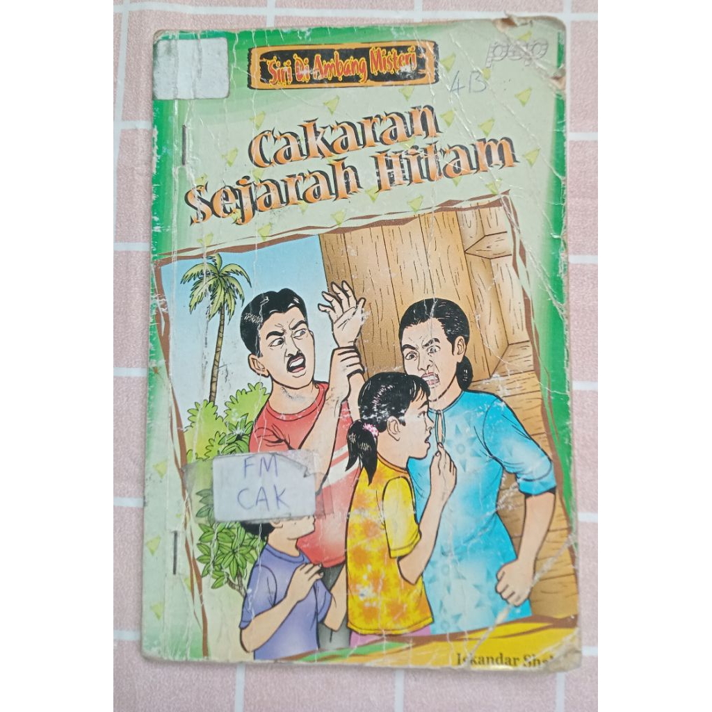 Preloved BLACK HISTORY CLAW Iskandar