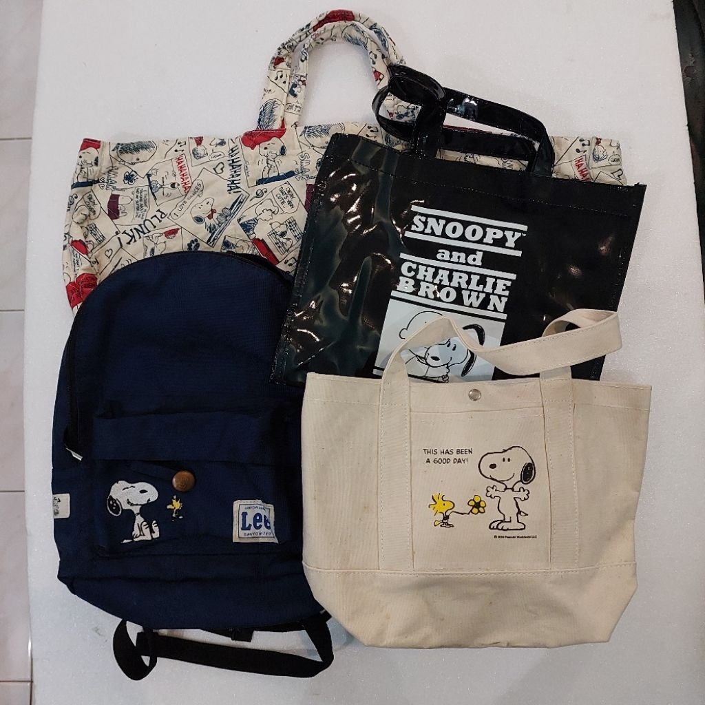 Snoopy Peanuts Lee CORDURA mini bagpack + กระเป๋าโท้ต 3 ชิ้น