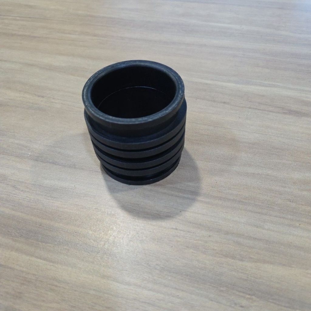 ท่อปั๊มน้ํา Volvo FM12 FM4 FM13 FH4 FH13 20451178 21021925