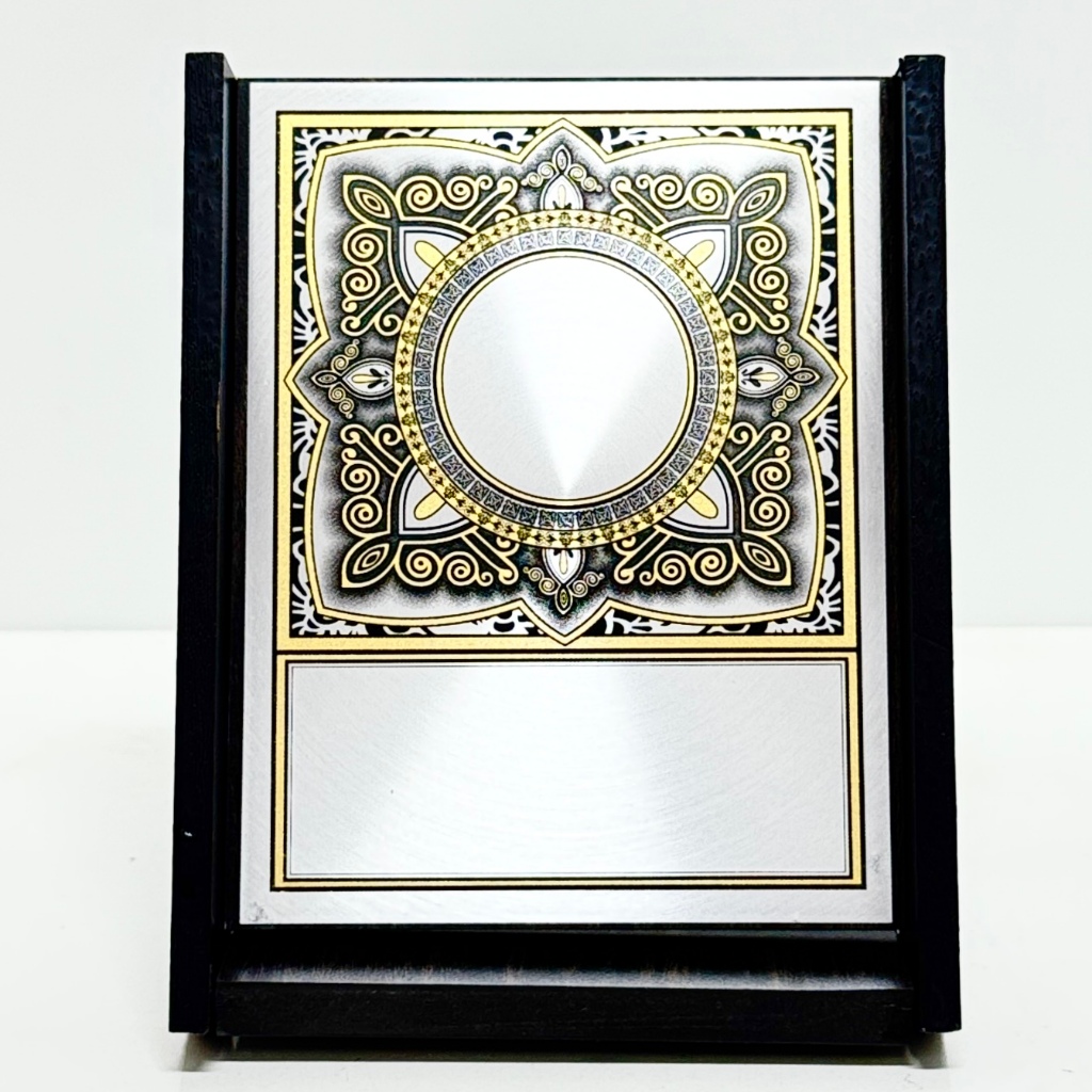 EP-EP224 Wood Box W/Pattern Plaque.