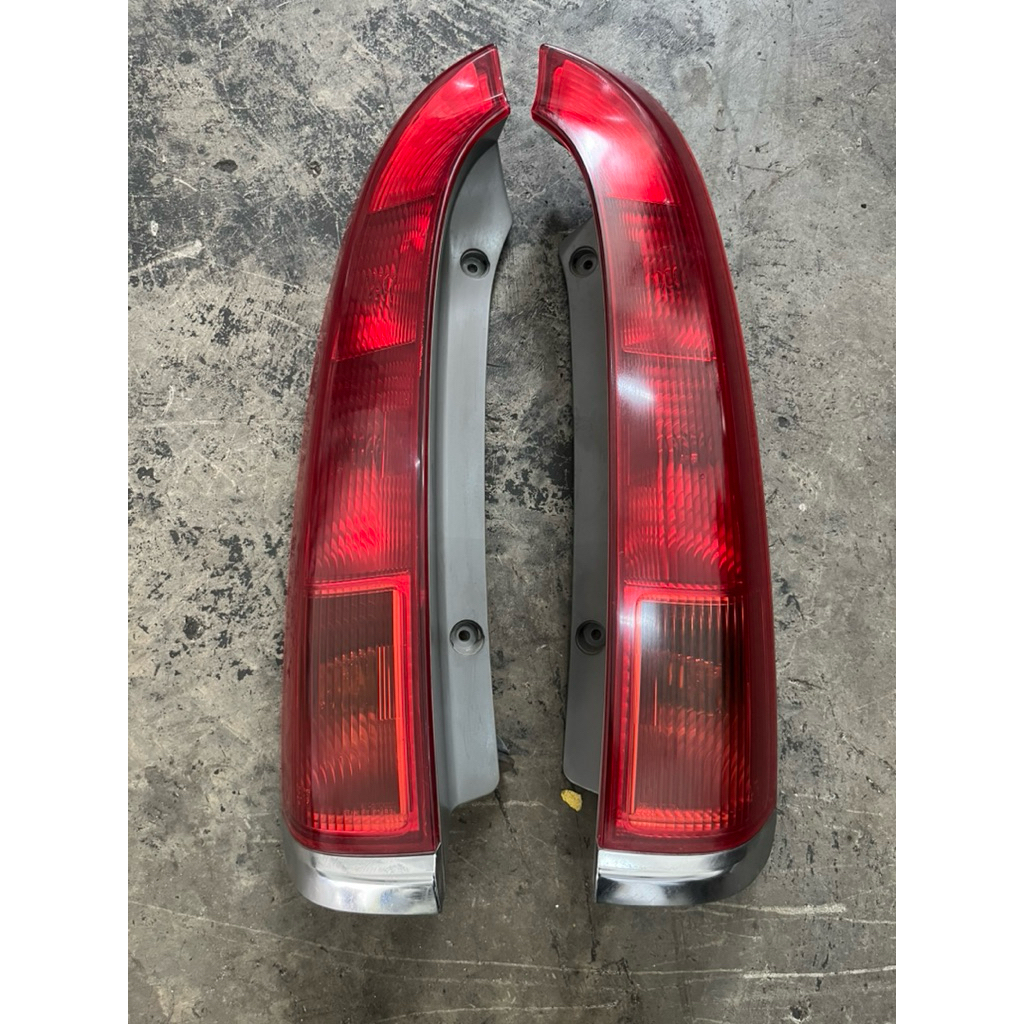 Honda Stream โคมไฟด้านหลังสําหรับ RN1 RN2 RN3 RN4 RN5 D17A K20A