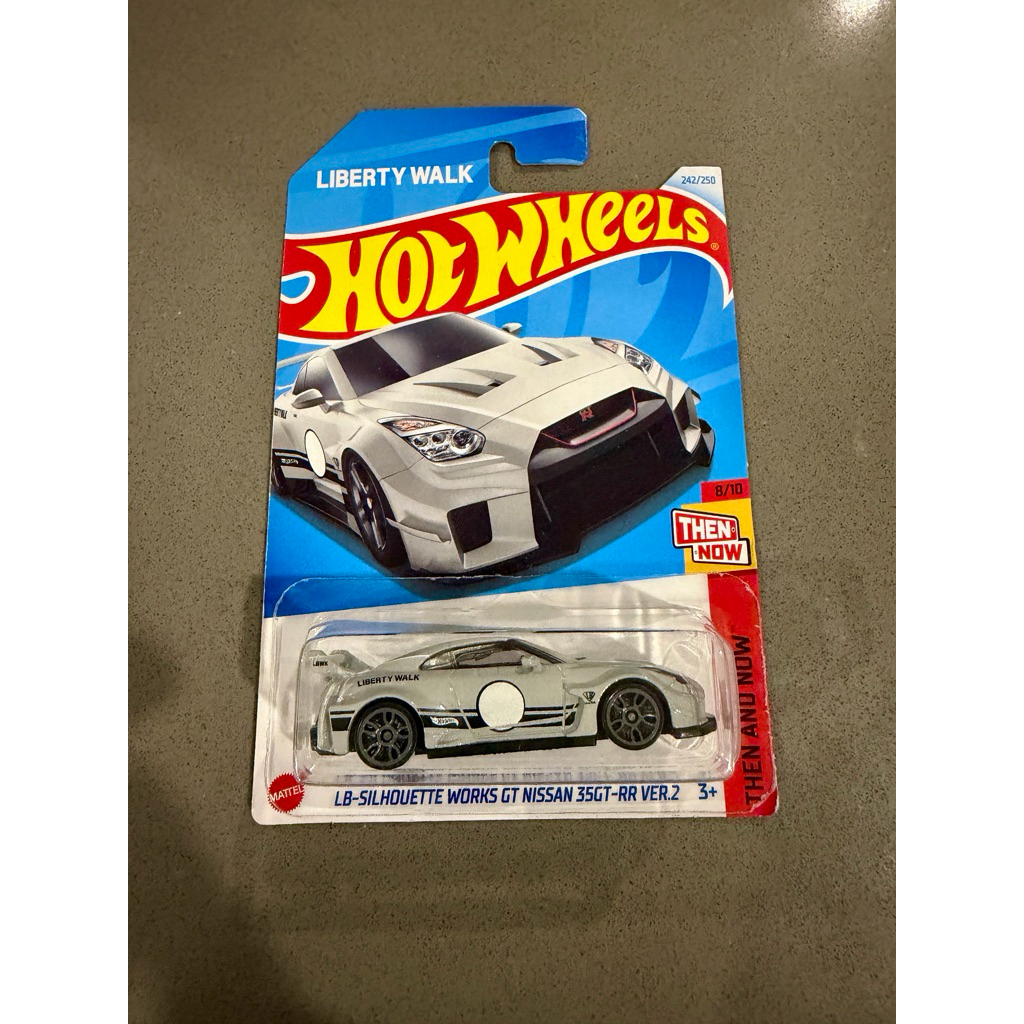 Hot Wheels LB-Silhouette LBWK Works GT Nissan Skyline R35 GT-RR GTR V2 สีขาวเทา