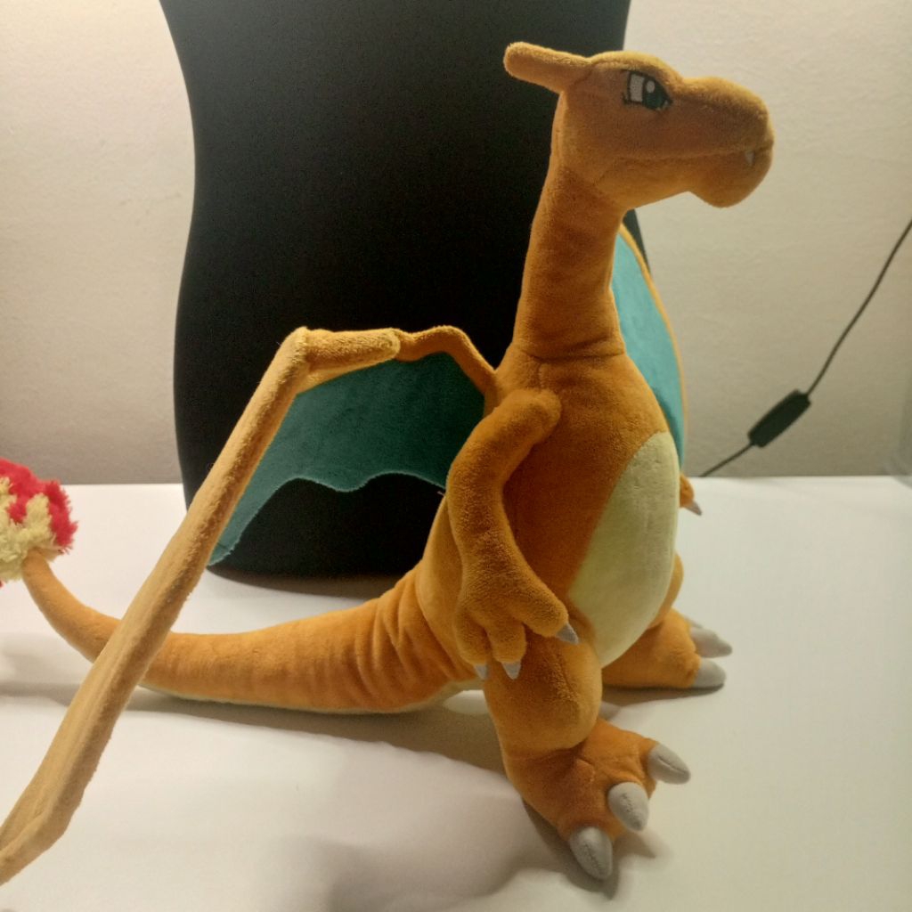 Tomy Pokemon 15 นิ้วของเล่นตุ๊กตา Pokemon Charizard