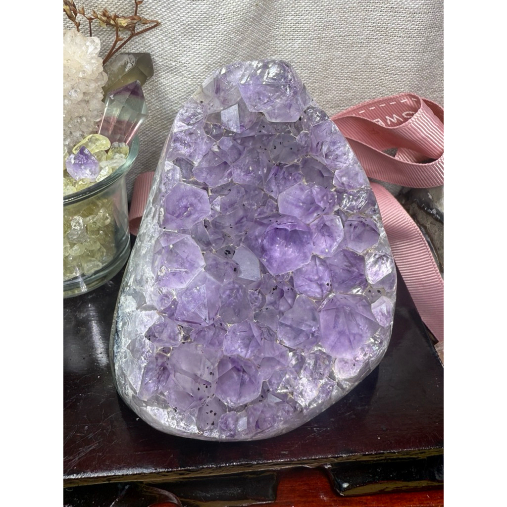4U Crystal B55-30- คริสตัลธรรมชาติ อเมทิสต์ Geode