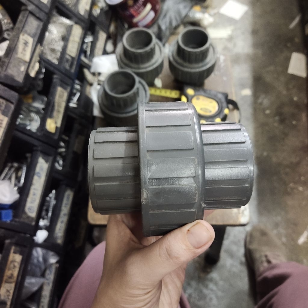 PVC Union 1½ นิ้ว (แบบปลายเบ้า) (Made in Taiwan**) Jenama : LD