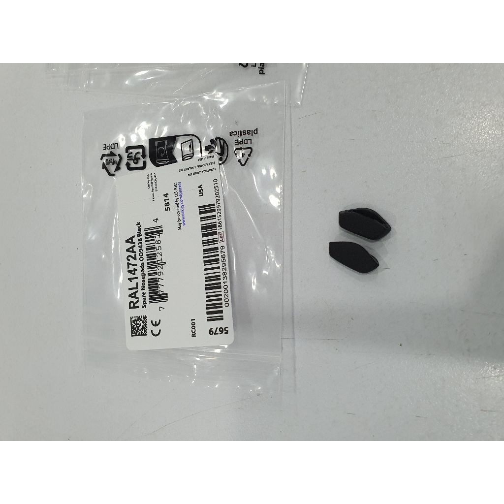 Optikaus EYEJACKET REDUX แป้นจมูกทดแทน OO9438 [สีดํา]