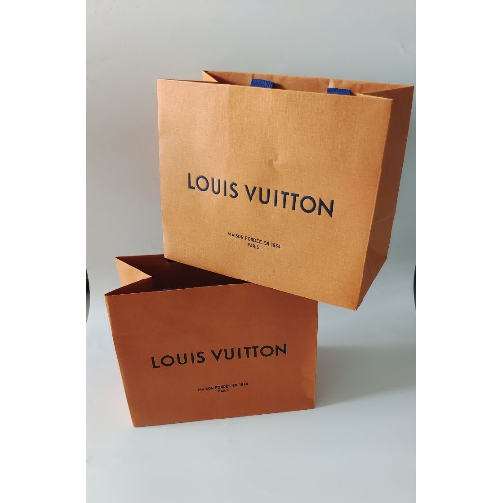 ถุงกระดาษ Louis Vuitton ของแท้ x2Louis Vuitton 纸袋