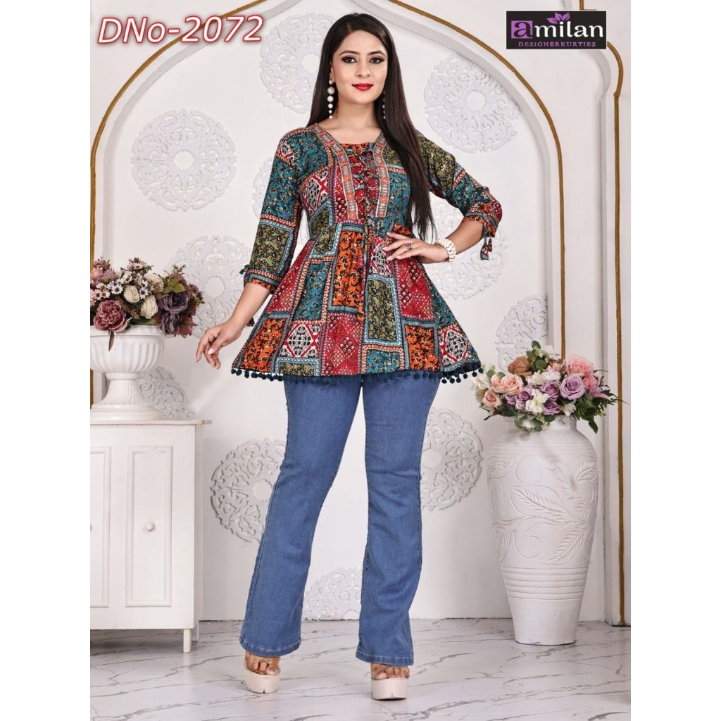 ผู้หญิงออกแบบพิมพ์สั้น Peplum Kurti