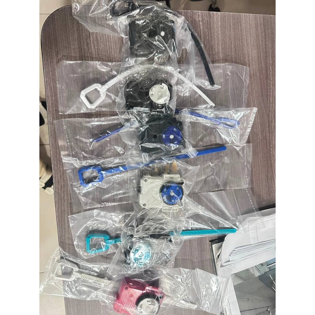 TAKARA TOMY BEYBLADE X WINDER LAUNCHER RIPCORD