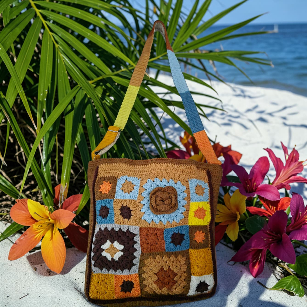 กระเป๋าถักโครเชต์ Granny Square Vintage Brown Flower Pattern Tote Bag