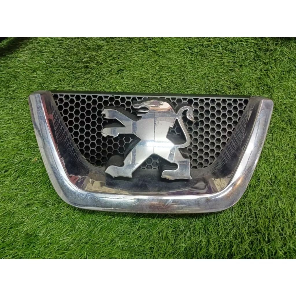 PEUGEOT 408 2012 ตะแกรงและโลโก้ด้านหน้า