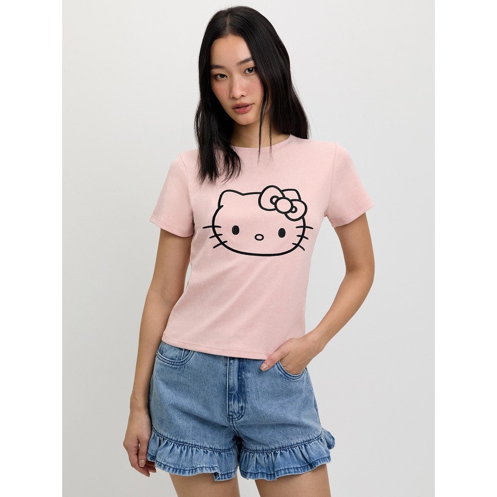 Pomelo ผู้หญิง Pomelo เสื้อยืดปัก Hello Kitty - สีชมพูอ่อน