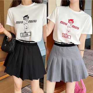 Miu ชุดลําลองผู้หญิง (เสื้อยืดและกระโปรง) คุณภาพดี