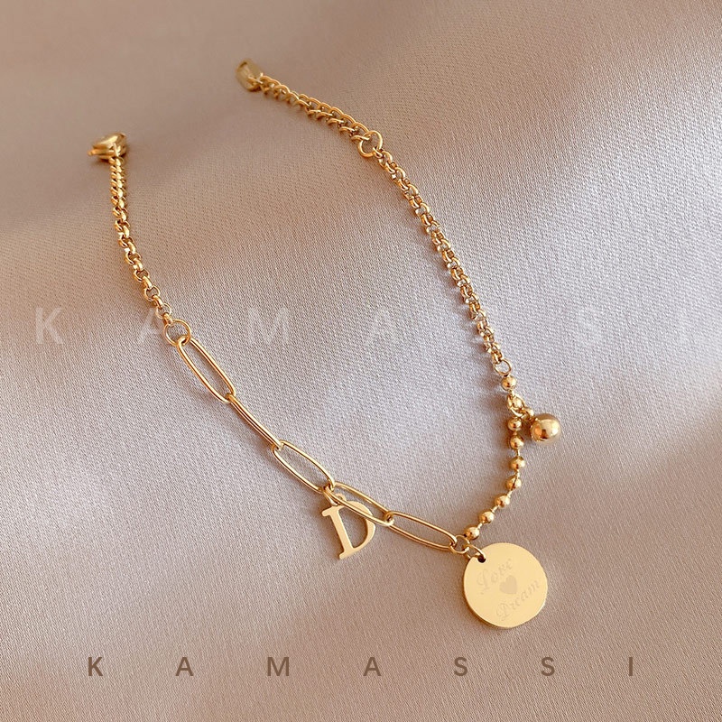 Kamassi สร้อยข้อมือ สเตนเลส ทรงกลม พิมพ์ลายตัวอักษร แฟชั่น สําหรับผู้หญิง จัดส่งฟรี 24 ชั่วโมง DGS-2203