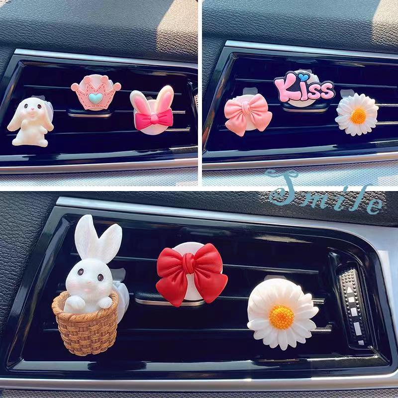Clearance น้ําหอมปรับอากาศในรถยนต์ กลิ่นดอกเดซี่ 1 ชิ้น