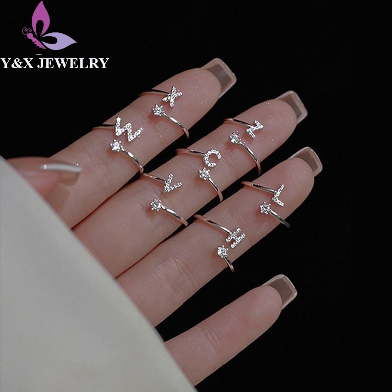 【Y&X】แหวนเงิน 925 ประดับเพทาย รูปตัวอักษร A-Z ปรับได้ คุณภาพสูง เครื่องประดับแฟชั่นสตรี