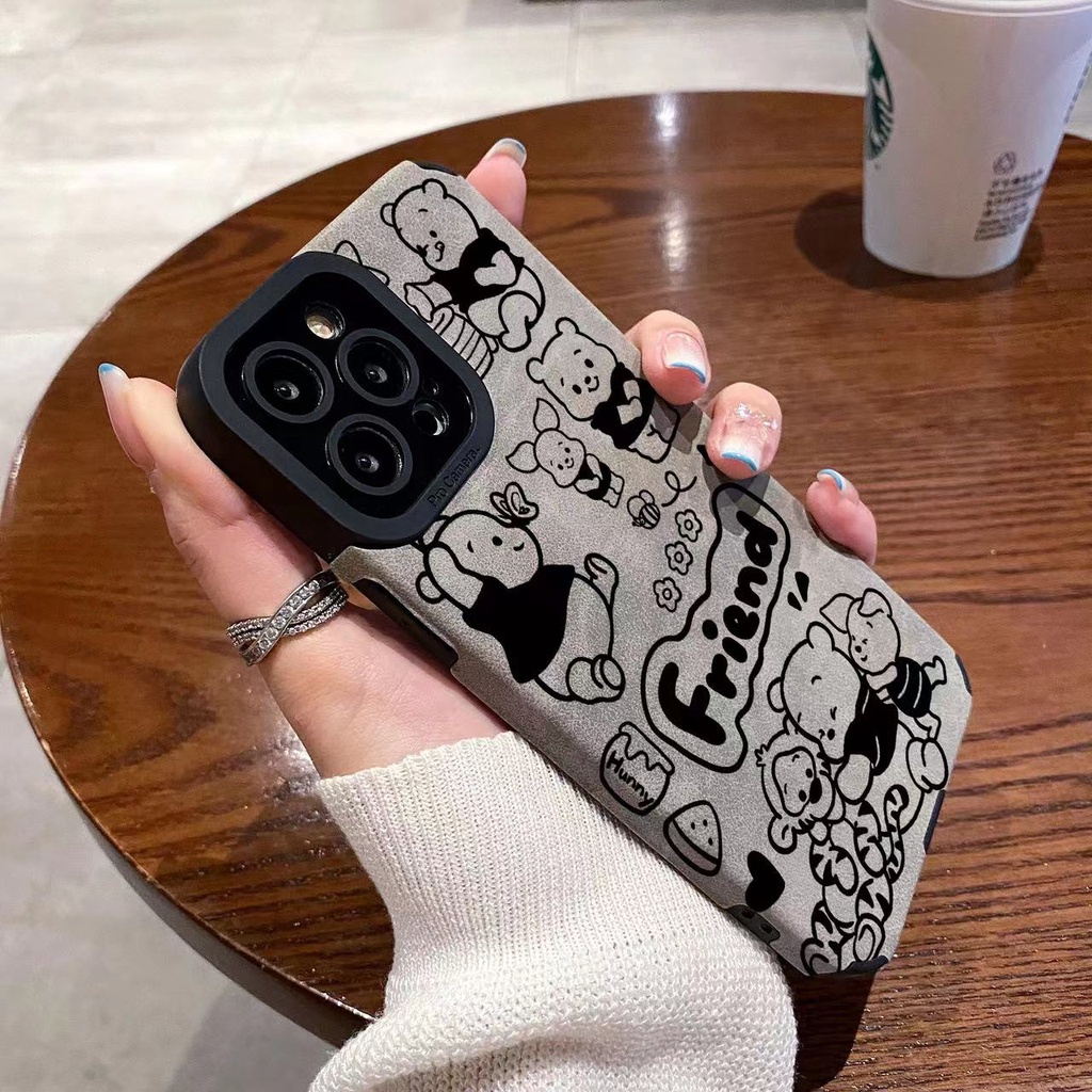เคสป้องกันโทรศัพท์มือถือ ลายหมีพูห์น่ารัก เป็นมิตรกับผิวหนัง สําหรับ iphone 15 Pro Max 14 Pro Max i14 plus 13 Pro Max i13 11 Pro Max i11 X XR Xs Max 7 plus 8 plus 12 Pro Max