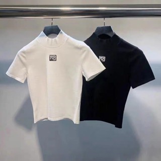 เสื้อคอเต่า แบบครึ่งตัว ❄พร้อมส่ง Dawangjia เสื้อแขนสั้น ผ้าถัก ทรงสลิมฟิต พิมพ์ลายตัวอักษร สีดํา แฟชั่นฤดูใบไม้ผลิ และฤดูร้อน 2023☞