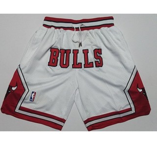 กางเกงกีฬาขาสั้น NBA Chicago Bulls มีกระเป๋า สีขาว