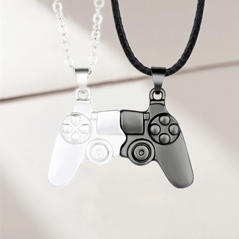1 คู่ / เซต PS4 เกมคอนโซลจี้สร้อยคอสําหรับผู้หญิงผู้ชายแม่เหล็กคู่สร้อยคอของขวัญวันวาเลนไทน์เครื่องป
