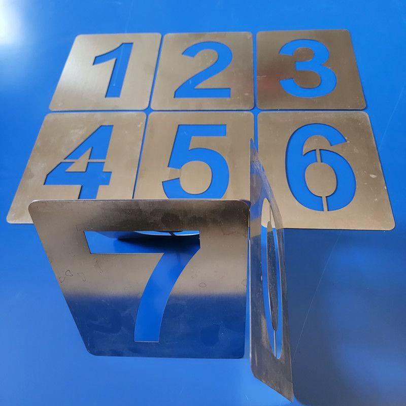 จดหมายตัวเลขที่กําหนดเอง0-9ก-zสีสเปรย์แม่แบบขยายโรงรถจํานวนกลวงคําชั้นจํานวนคลังสินค้า