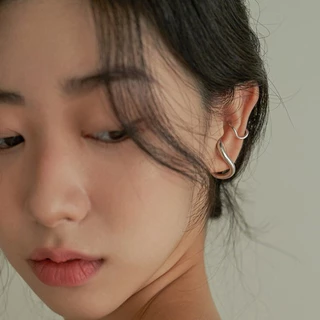 ต่างหู แบบคลิปหนีบ รูปไม่สม่ําเสมอ ขนาดเล็ก ระดับไฮเอนด์ แบบเรียบง่าย