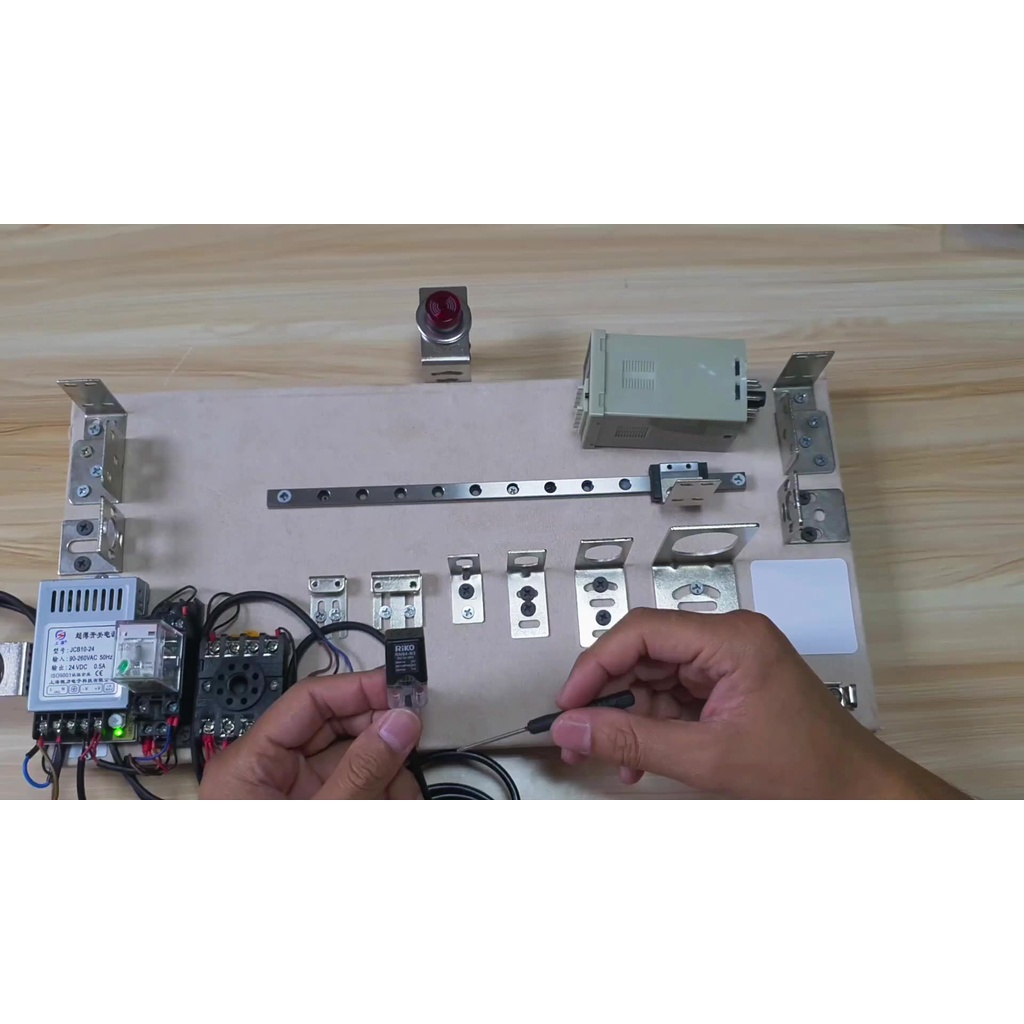 R RIKO Rico Proximity Switch RN04-N/RN04-NP/RN05-N/RN05-NP เซ็นเซอร์เซ็นเซอร์โลหะ