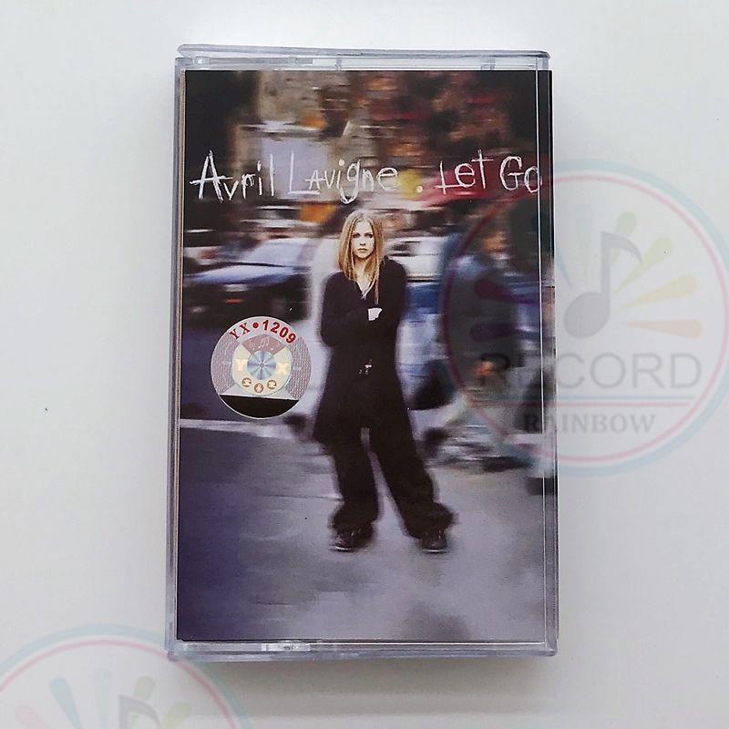 Original Avril Lavigne Let Go Cassette Tape + Lyric Book Collector's Edition เทปคาสเซ็ต Avril Lavigne Let Go ของแท้ พร้อมหนังสือเนื้อเพลง
